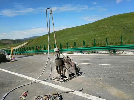 冯坡镇公路地基基础注浆加固